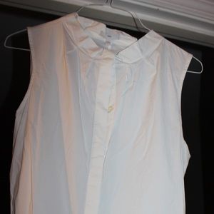 Classic white sleeveless top-Gap
